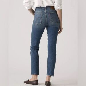 Levi’s Premium Wedgie Straight Leg Jeans 99% Cotton Women’s 28 Zip Fly Classic